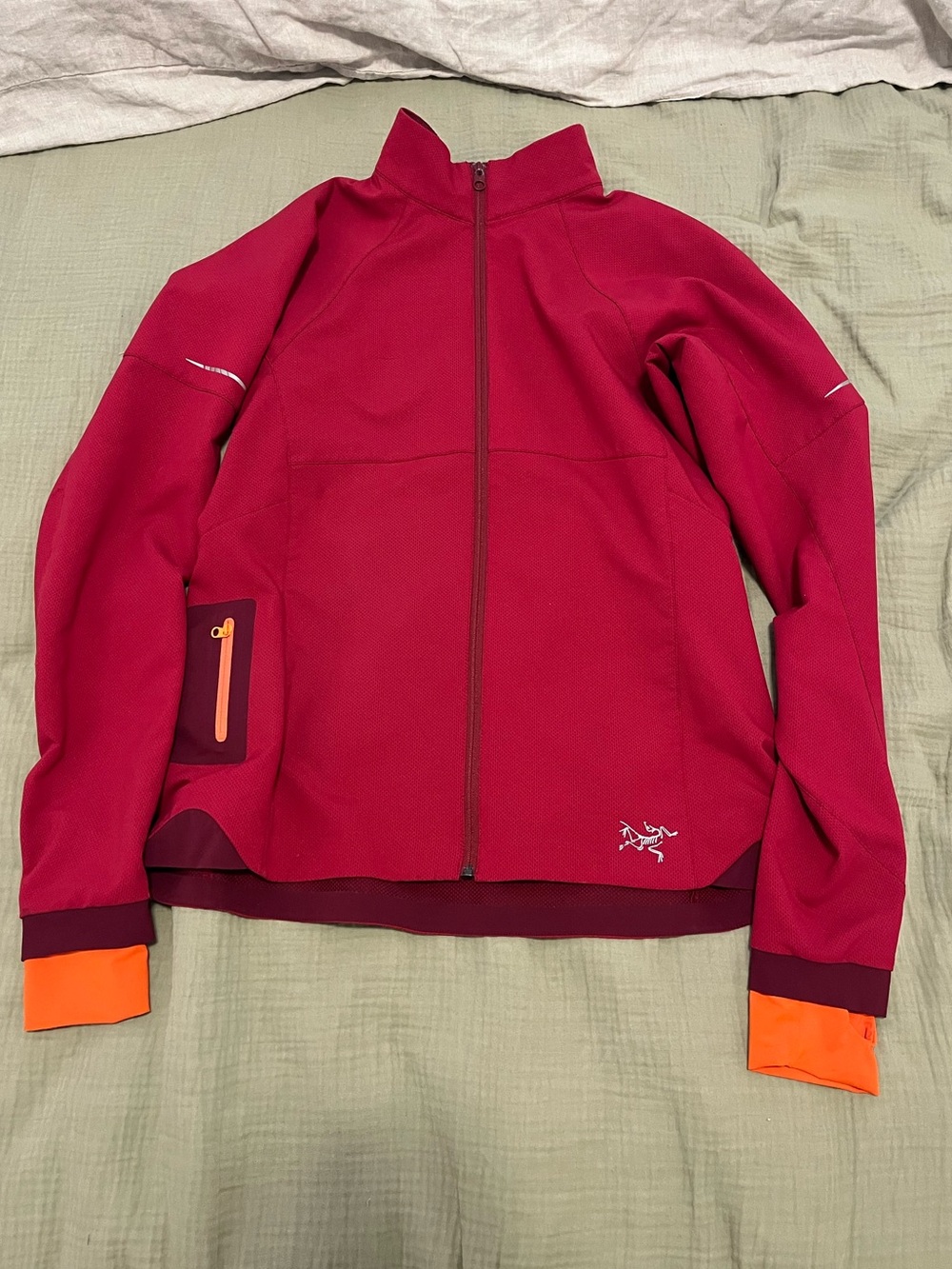 Arc’teryx Women’s Softshell Jacket Red Orange Trim Full Zip Size M